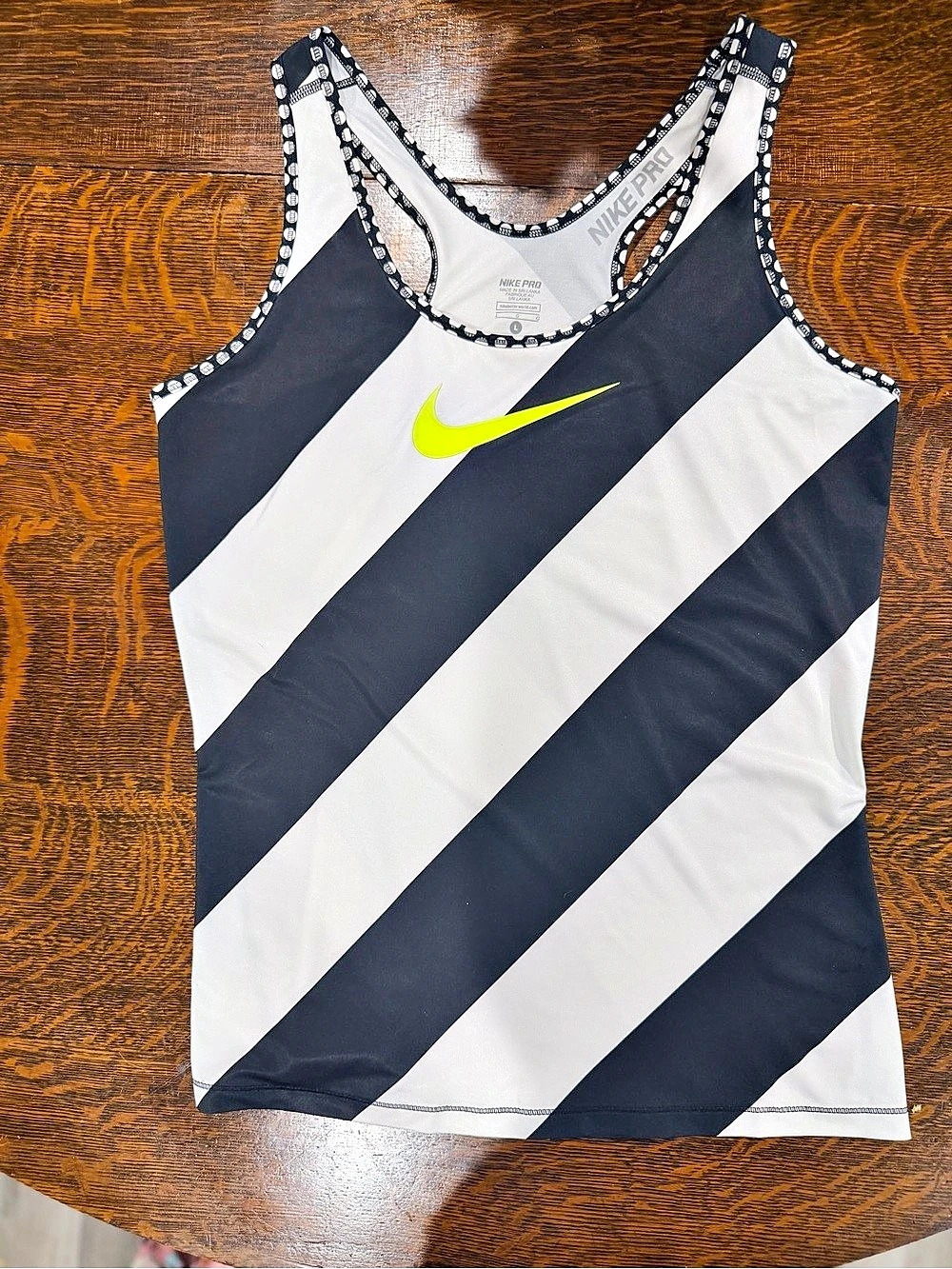 Nike Pro Diagonal Stripe Tank Top Black & White Large